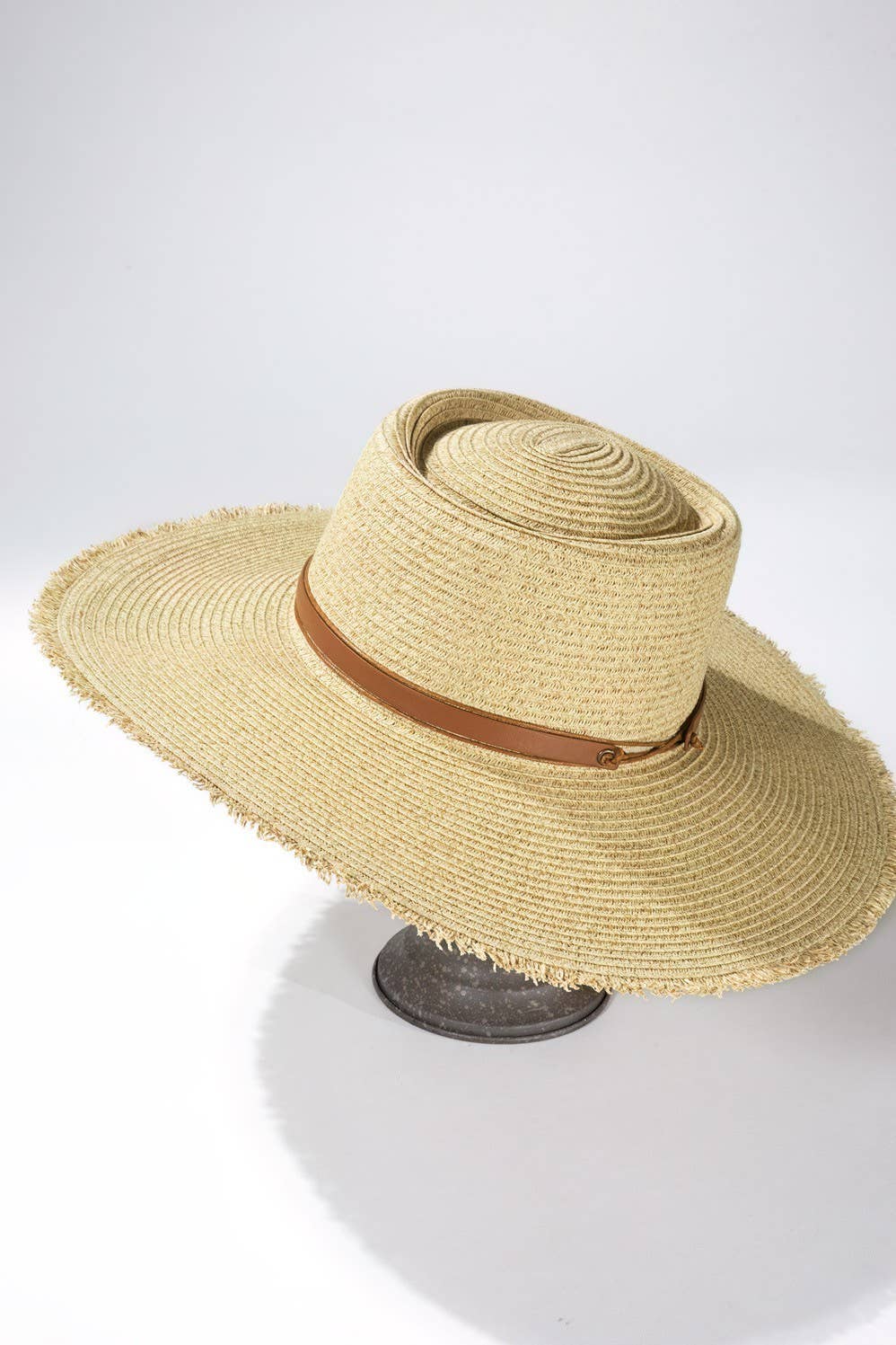 Urbanista Outlet - Wide Brim Frayed Straw Sun Hat