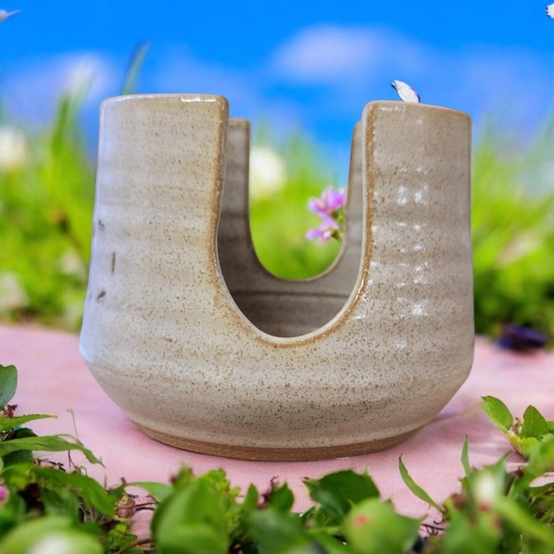 MudWorks Pottery - Bee Sponge Holder
