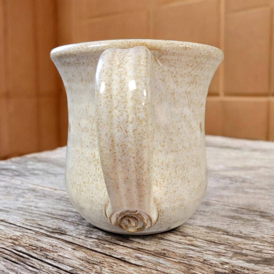 MudWorks Pottery - Bee Mug.