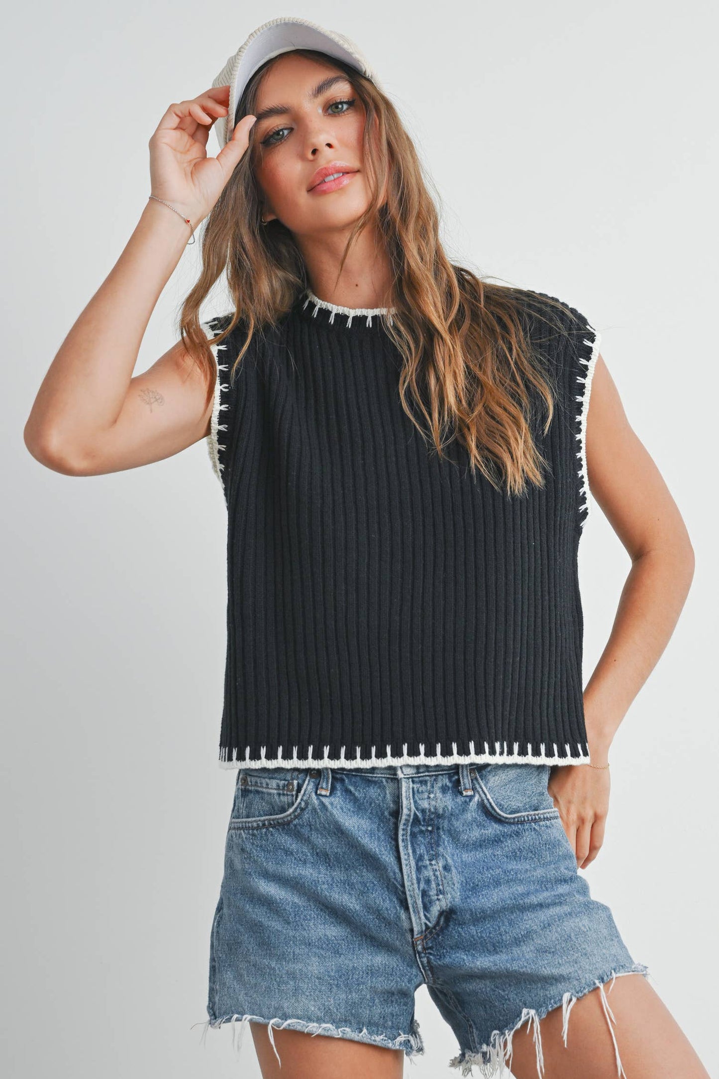 BUTTERMELON - SOLID CAP SLEEVE SWEATER VEST - BMW7447