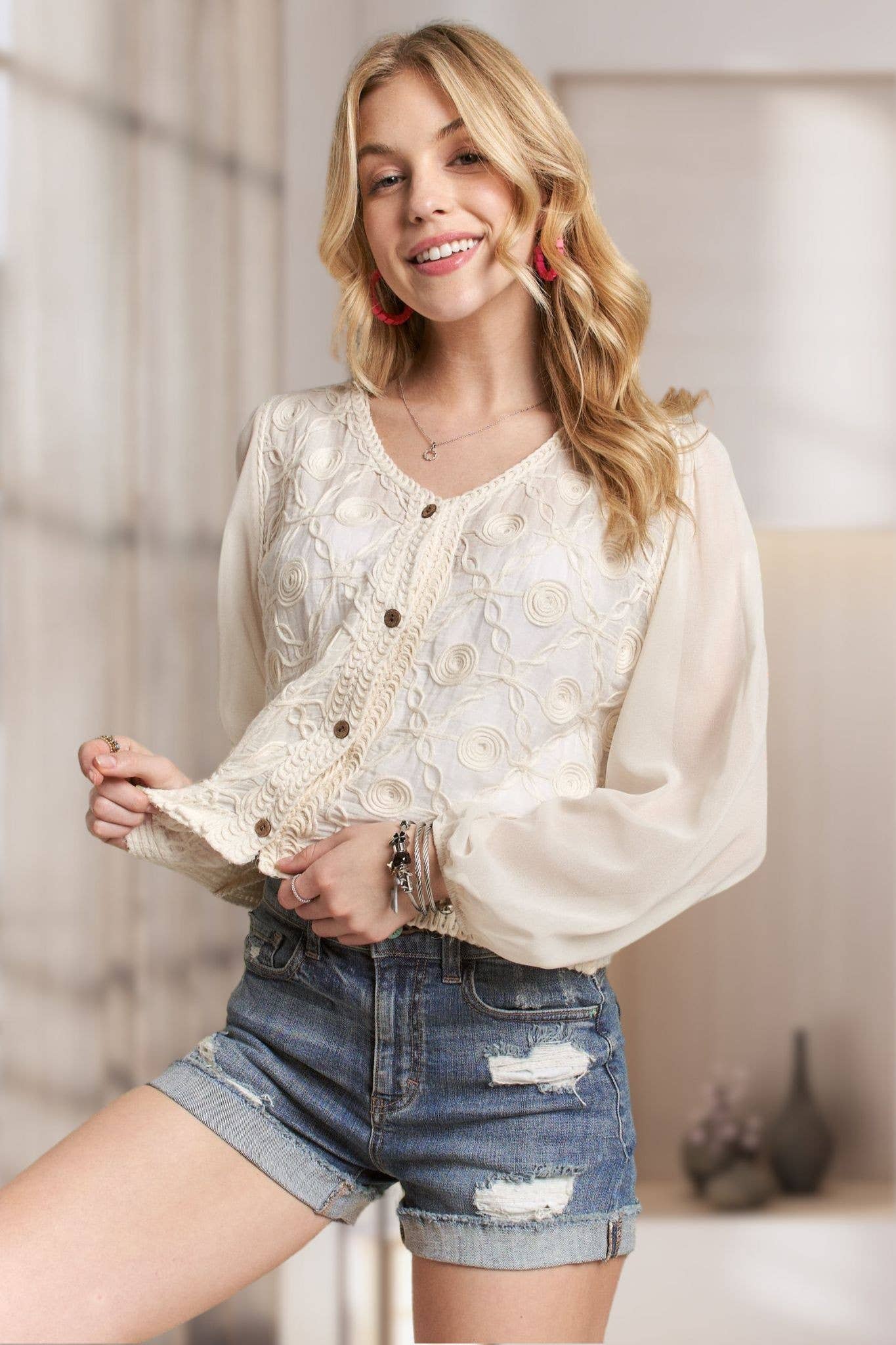 ADORA LA - CET3548 - EMBROIDERED BUTTON-DOWN WOVEN BLOUS
