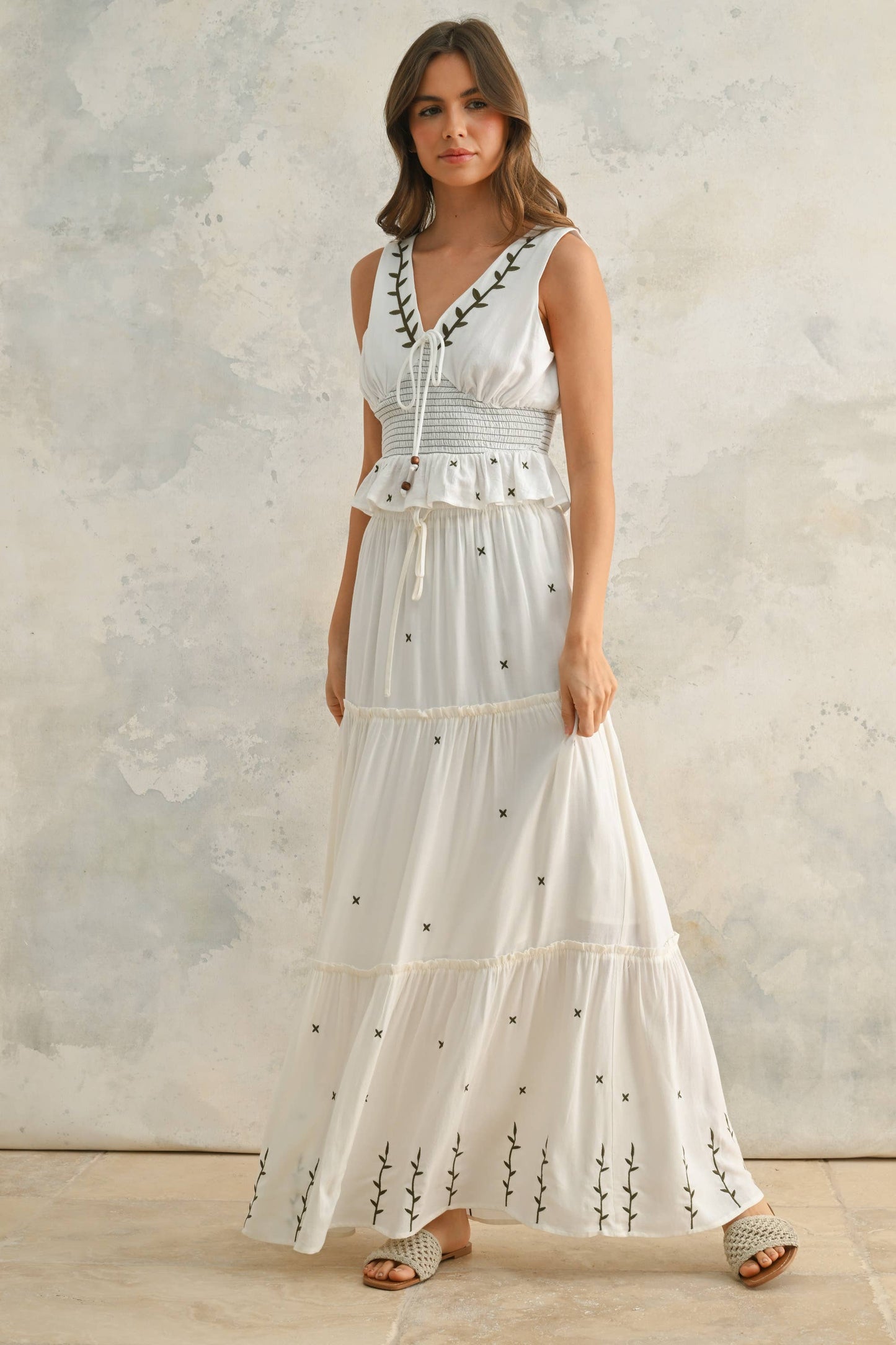 MIOU MUSE - T4684ST EMBROIDERY SMOCKING WAIST V-NECK TOP