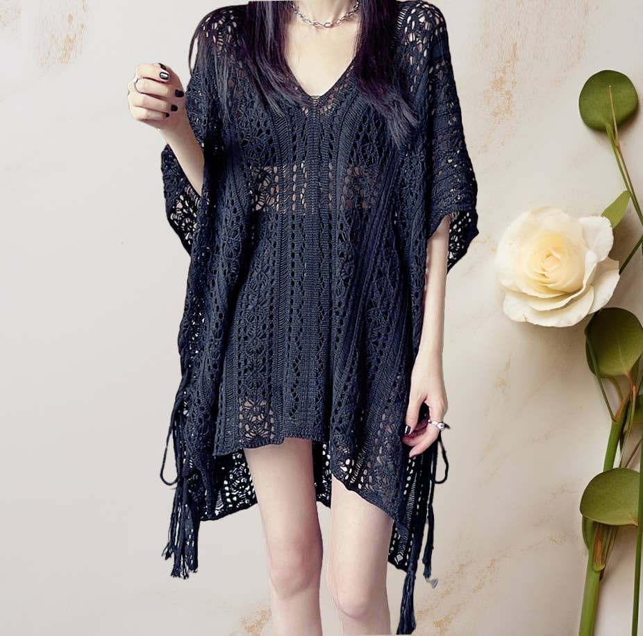 JC Sunny Fashion - JC063308 Sided-Tassel Detailed Crochet Tunic