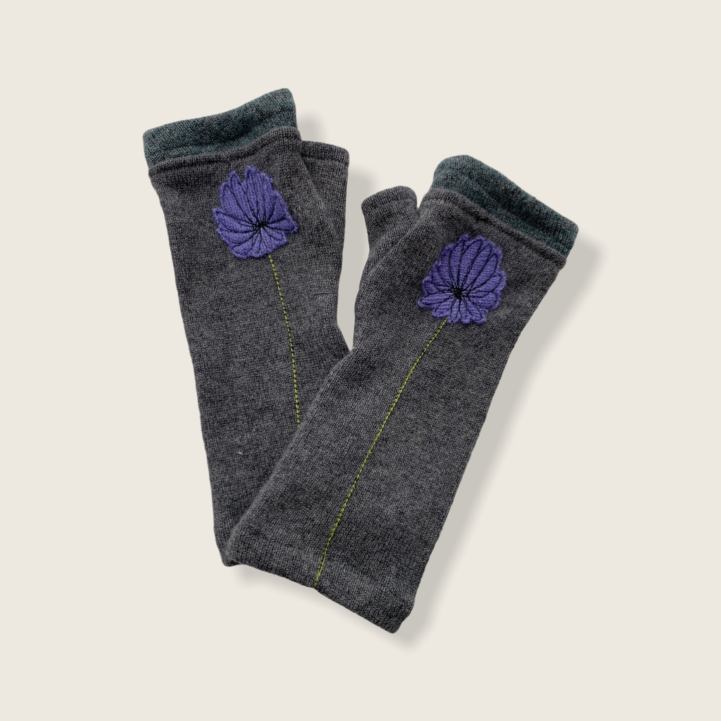 Sardine Clothing Co. - Fingerless Cashmere Gloves-Mum
