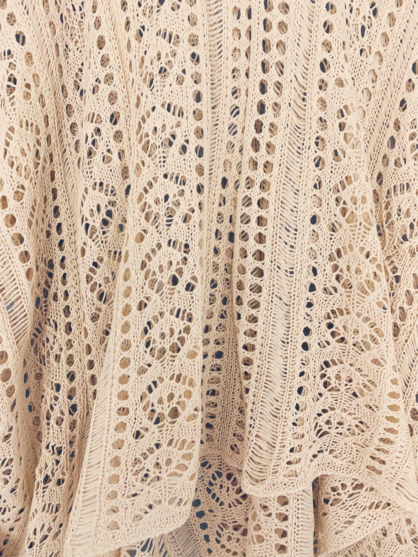 JC Sunny Fashion - JC063308 Sided-Tassel Detailed Crochet Tunic