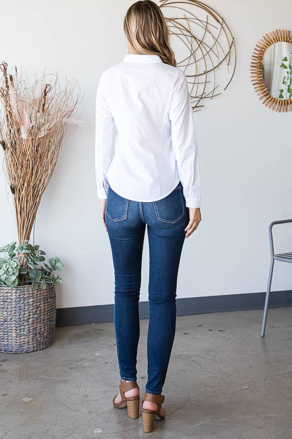 LONGSLEEVE COLLAR SHIRT FRONT BUTTON CLOSURE