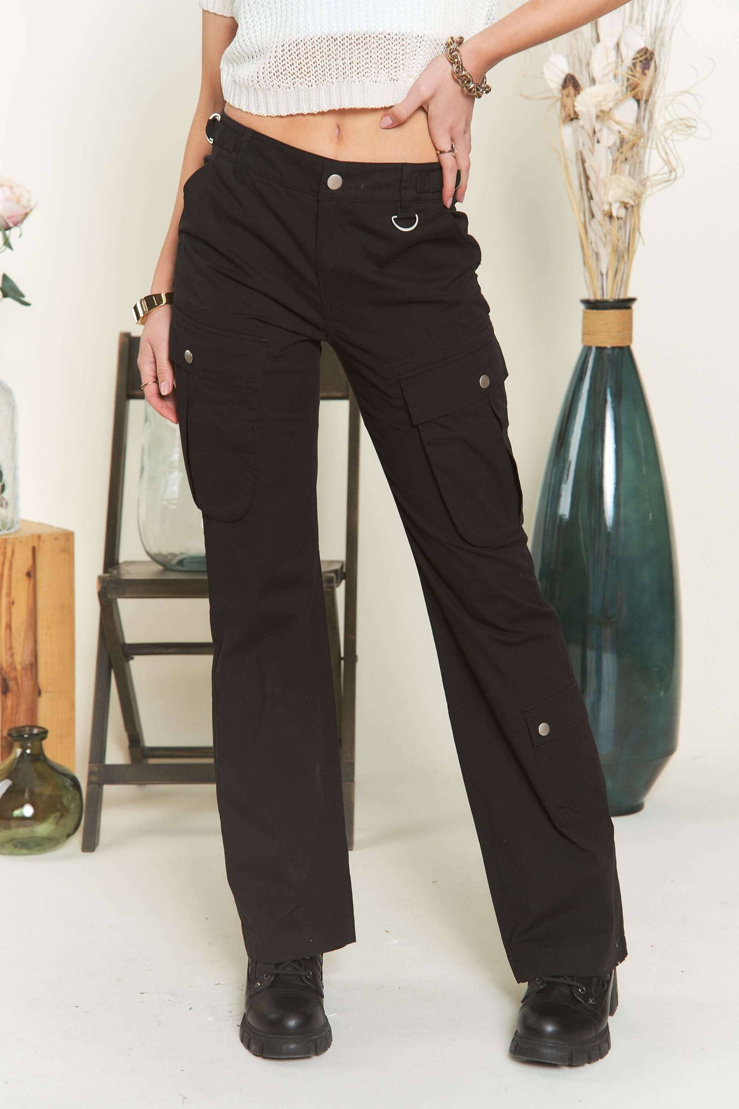 ADORA LA - LOW RISE STRAIGHT CARGO PANTS