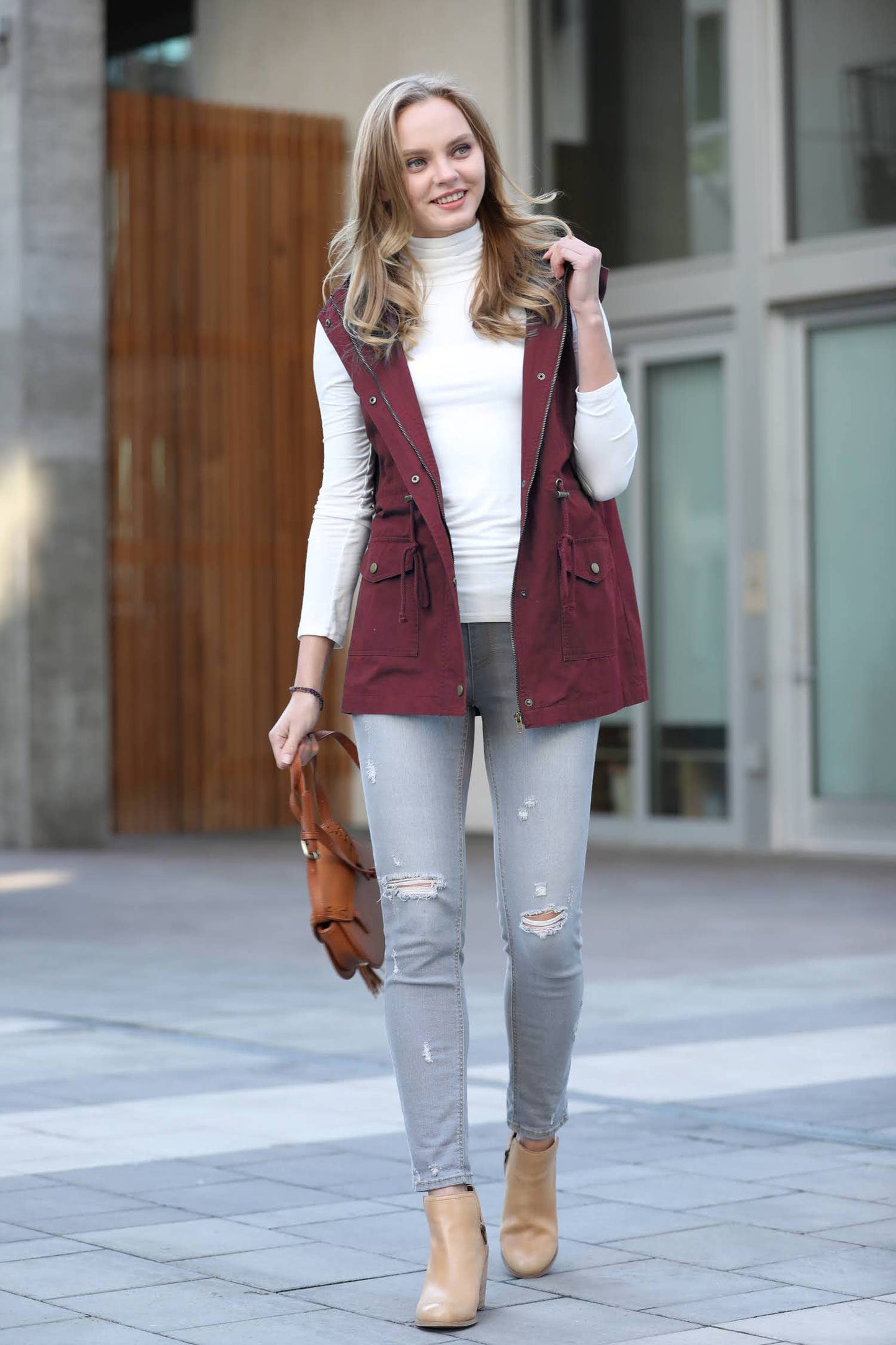 ....SI-20066 DRAWSTRING WAIST MILITARY HOODIE VEST WITH POCKETS: AMERICANO-123037 / S