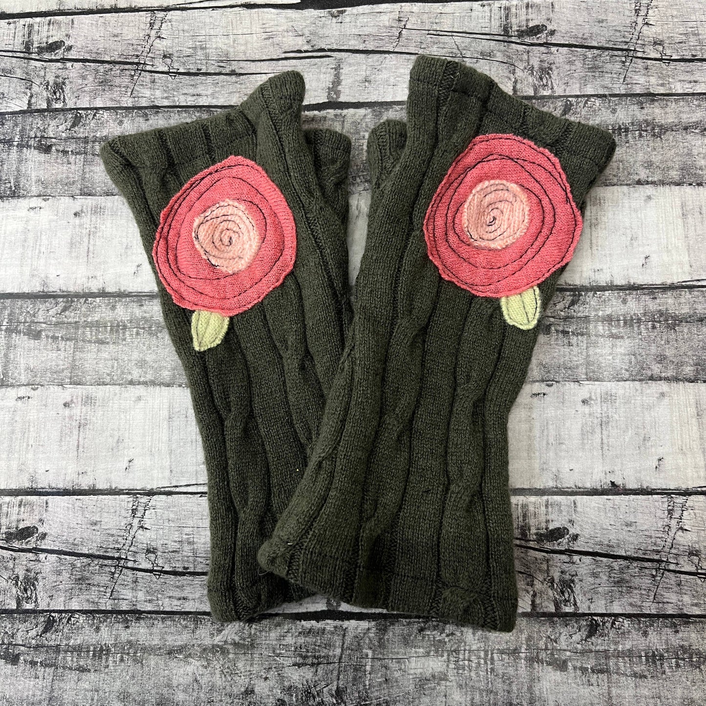 Sardine Clothing Co. - Fingerless Cashmere Gloves-Blooming Rose