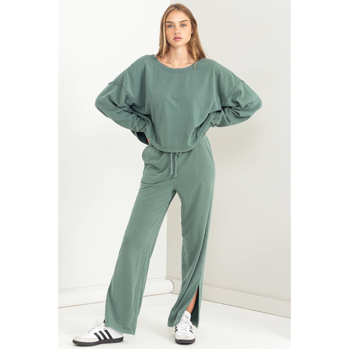 LEISURE LOVING OVERSIZED SWEATSHIRT: VINTAGE PLUM / S