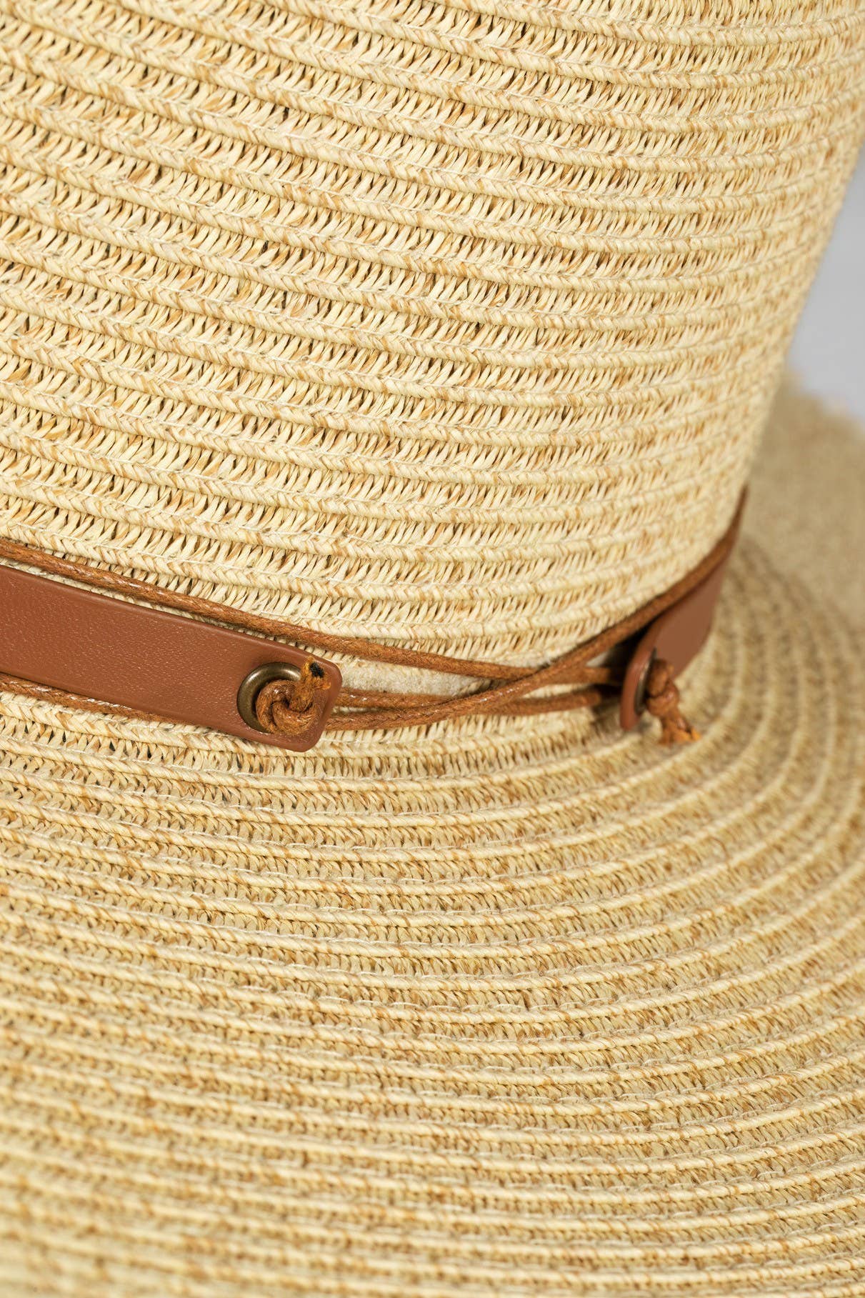 Urbanista Outlet - Wide Brim Frayed Straw Sun Hat