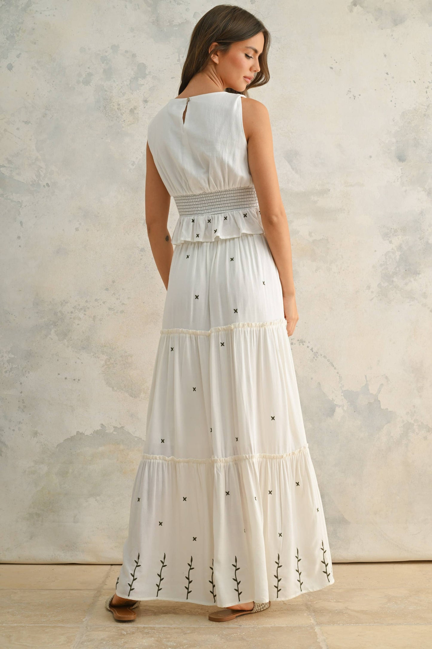 MIOU MUSE - T4684ST EMBROIDERY SMOCKING WAIST V-NECK TOP