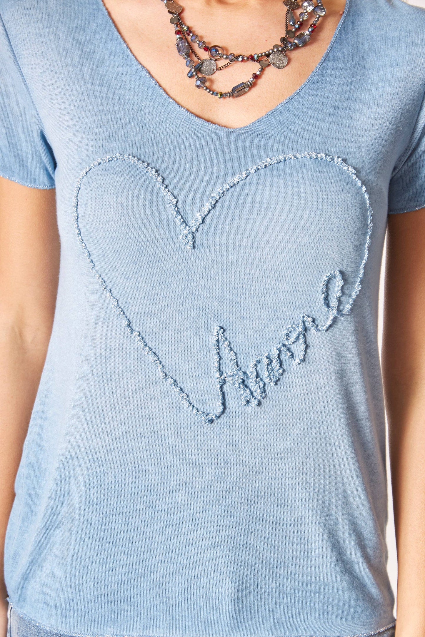 Look Mode Usa - Women’s Light Blue “Amore” Heart T-Shirt