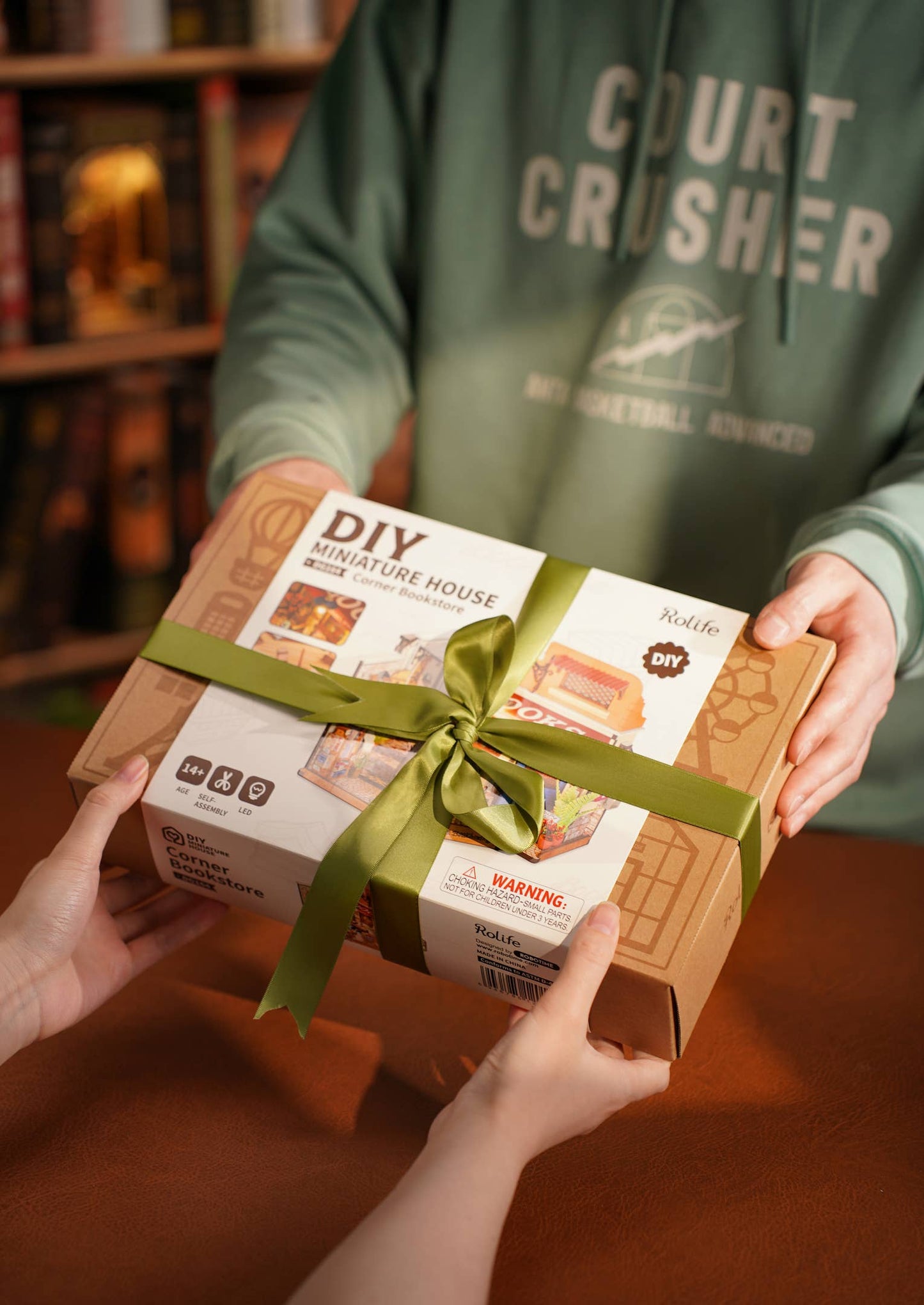 Hands Craft - DIY Miniature House Kit: Corner Bookstore