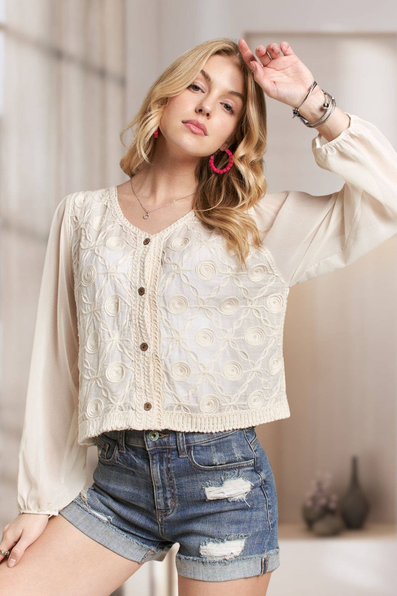 ADORA LA - CET3548 - EMBROIDERED BUTTON-DOWN WOVEN BLOUS
