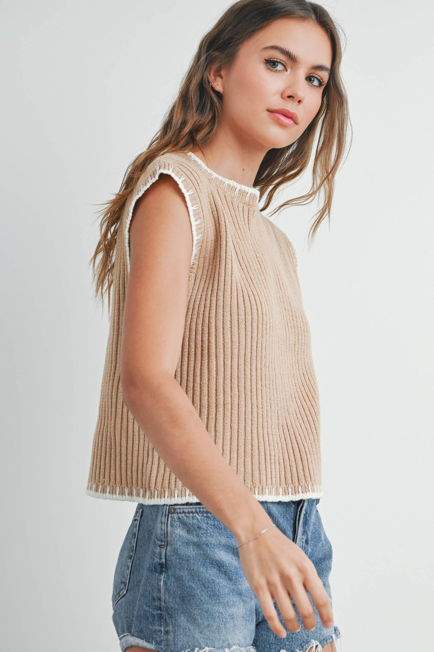 BUTTERMELON - SOLID CAP SLEEVE SWEATER VEST - BMW7447