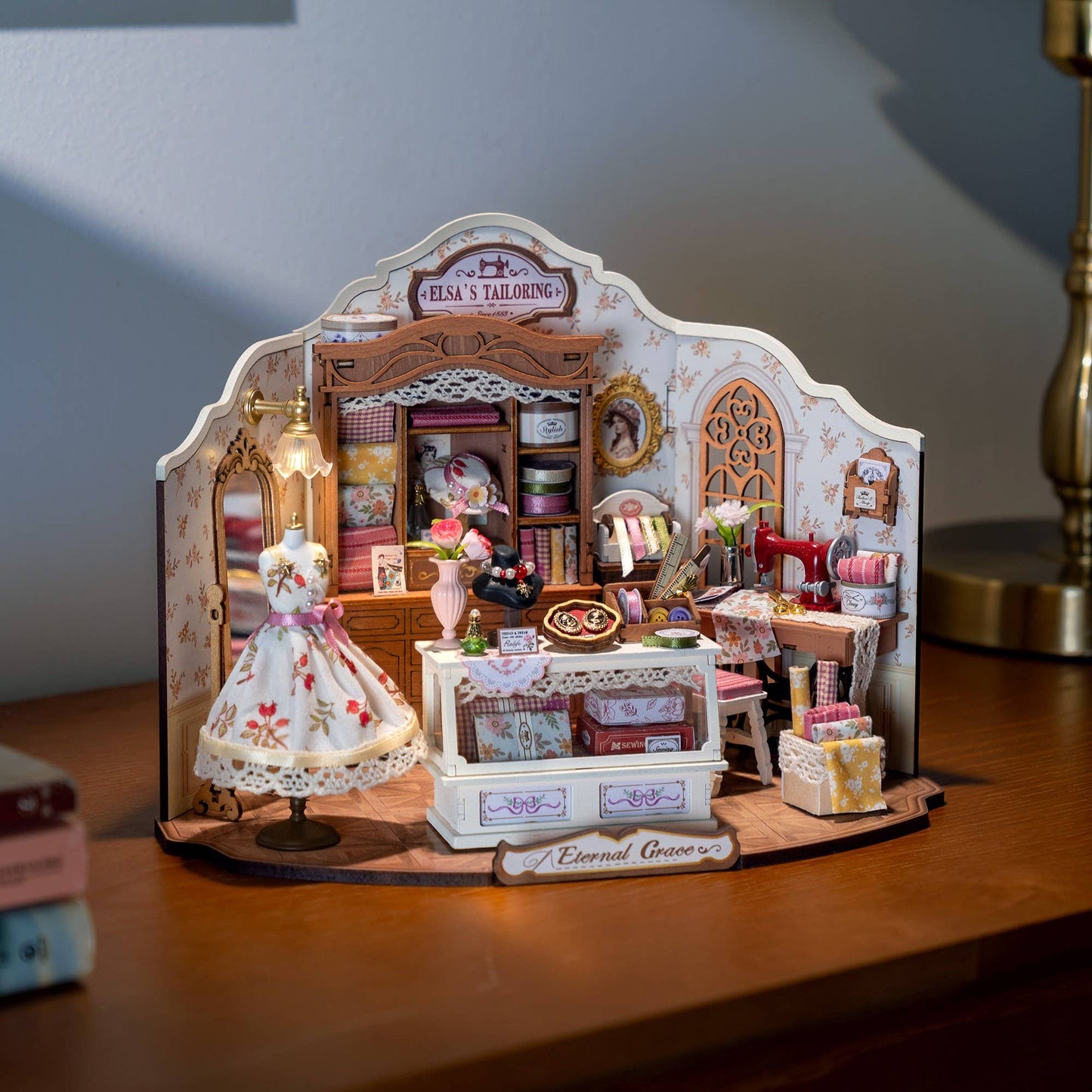 Hands Craft - DIY Miniature House Kit: Elsa's Tailoring