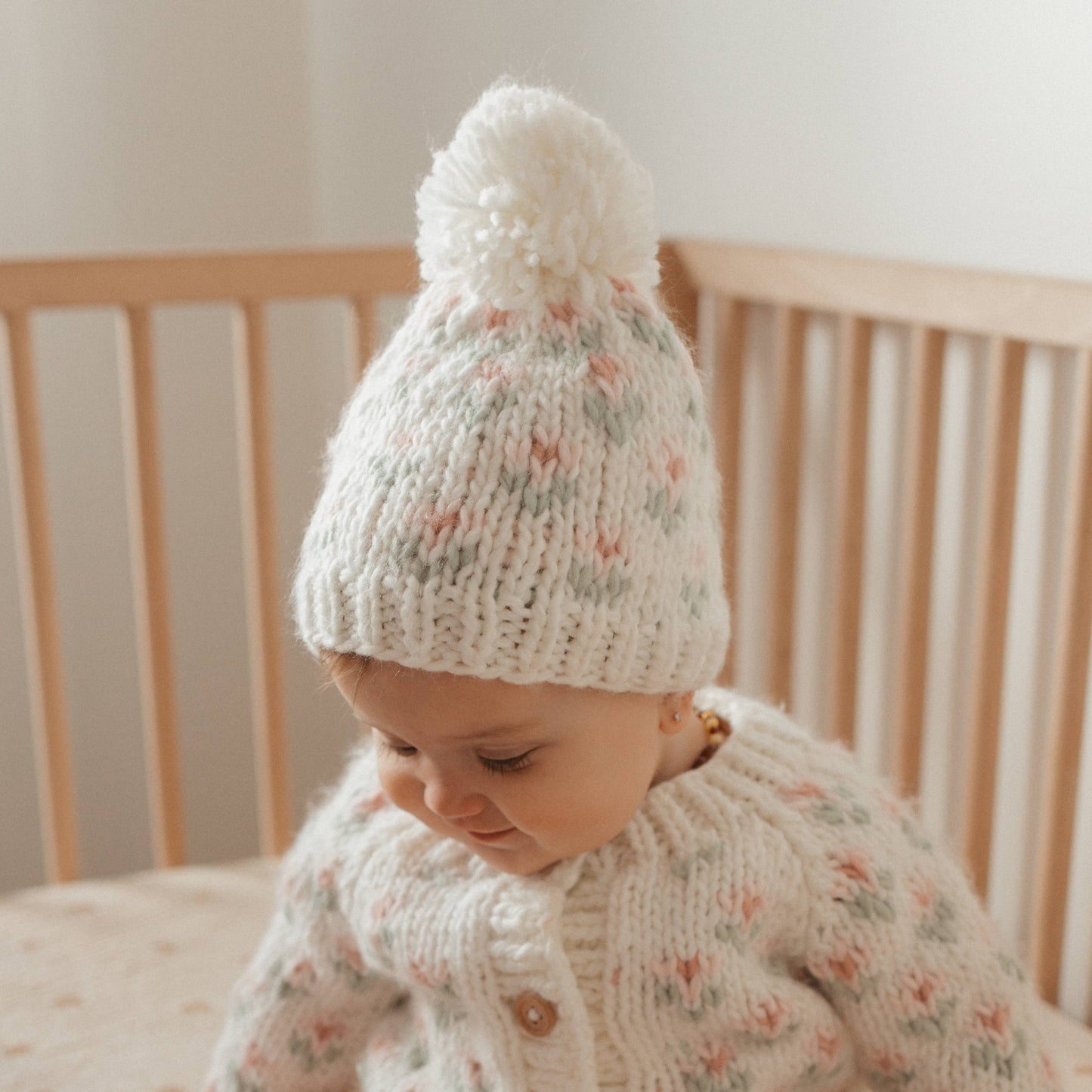 Huggalugs - Bitty Blooms White Beanie Hat Baby & Kids