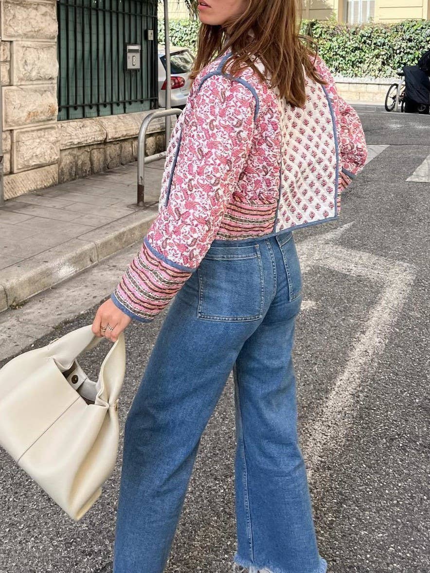 Rosa Clothing - Reversible floral Quilted cropped jacket In Pink & Blue