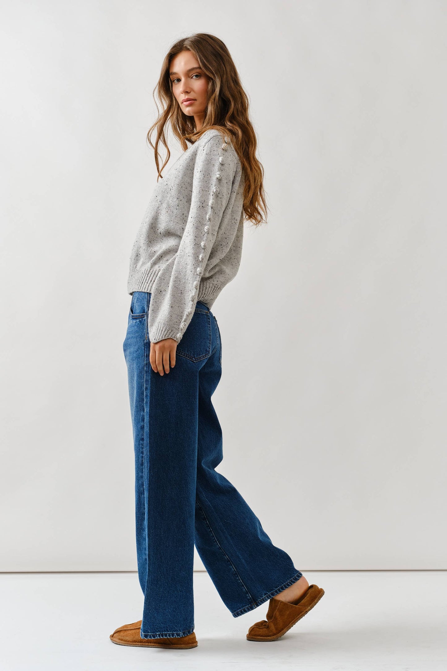 Aaron & Amber - MAS2843 POMPOM LONG SLEEVES V NECK SWEATER