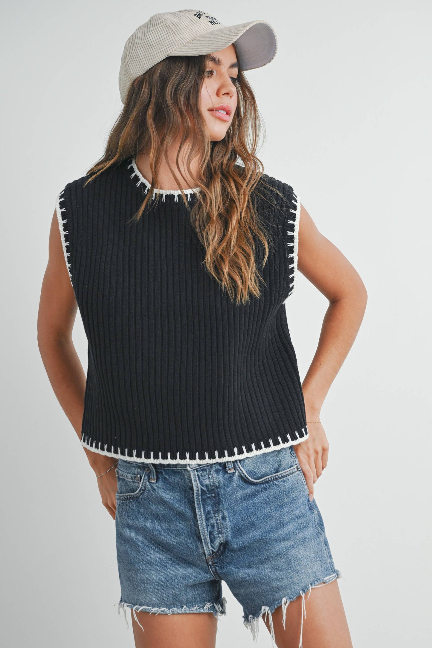 BUTTERMELON - SOLID CAP SLEEVE SWEATER VEST - BMW7447