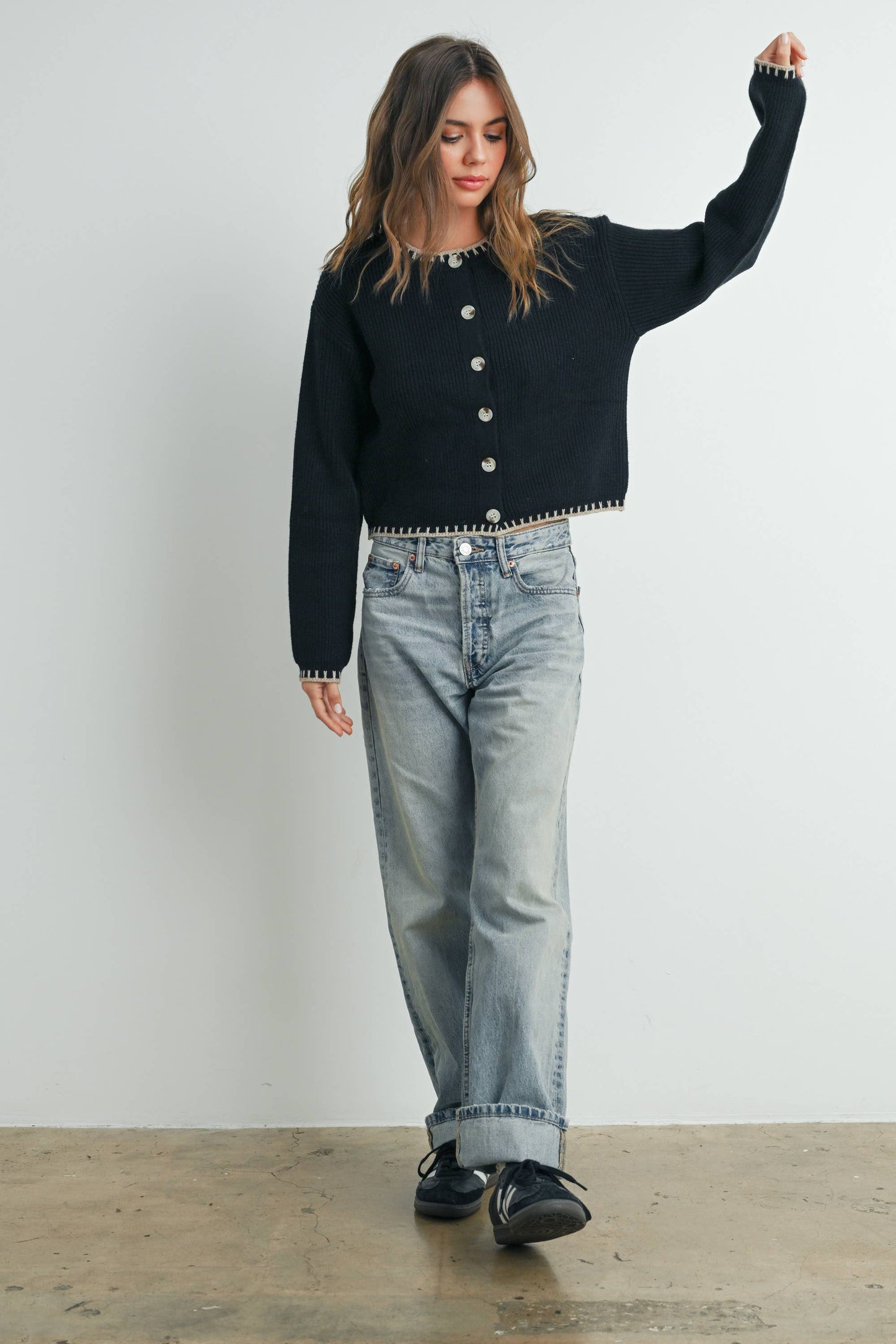 BUTTERMELON - Women's Crewneck Cardigan Sweater - BMC7526