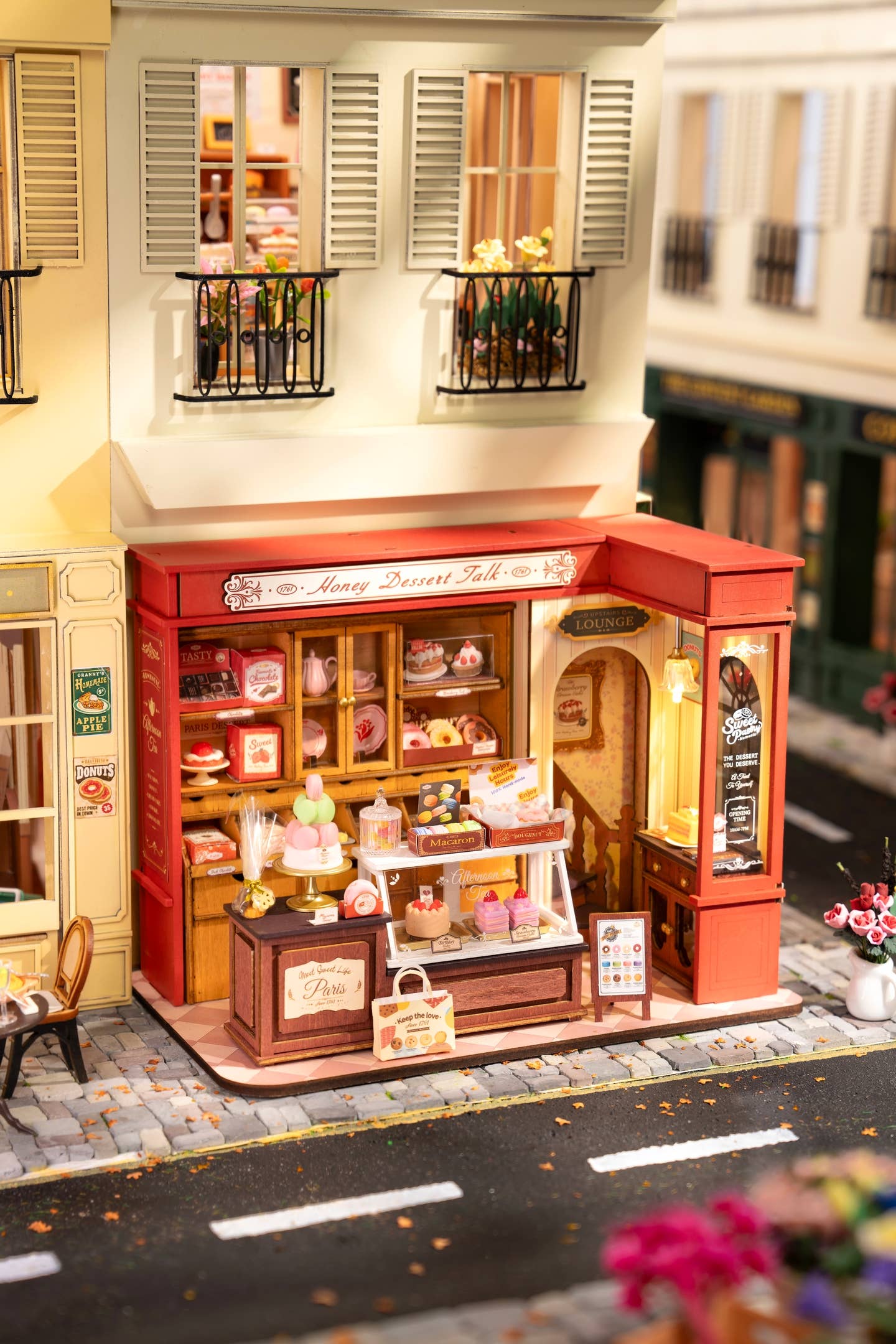Hands Craft - DIY Miniature House Kit: Honey Dessert Talk