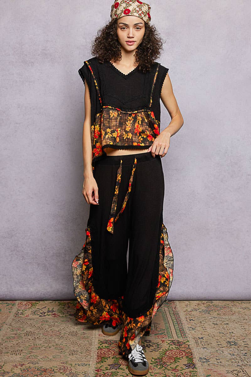 Pol Clothing - V-neck Floral Pattern Trim Ruffle Rib Knitted Sleeveless Top