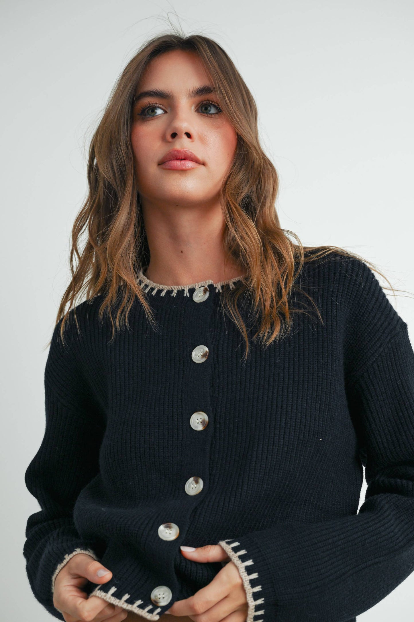 BUTTERMELON - Women's Crewneck Cardigan Sweater - BMC7526