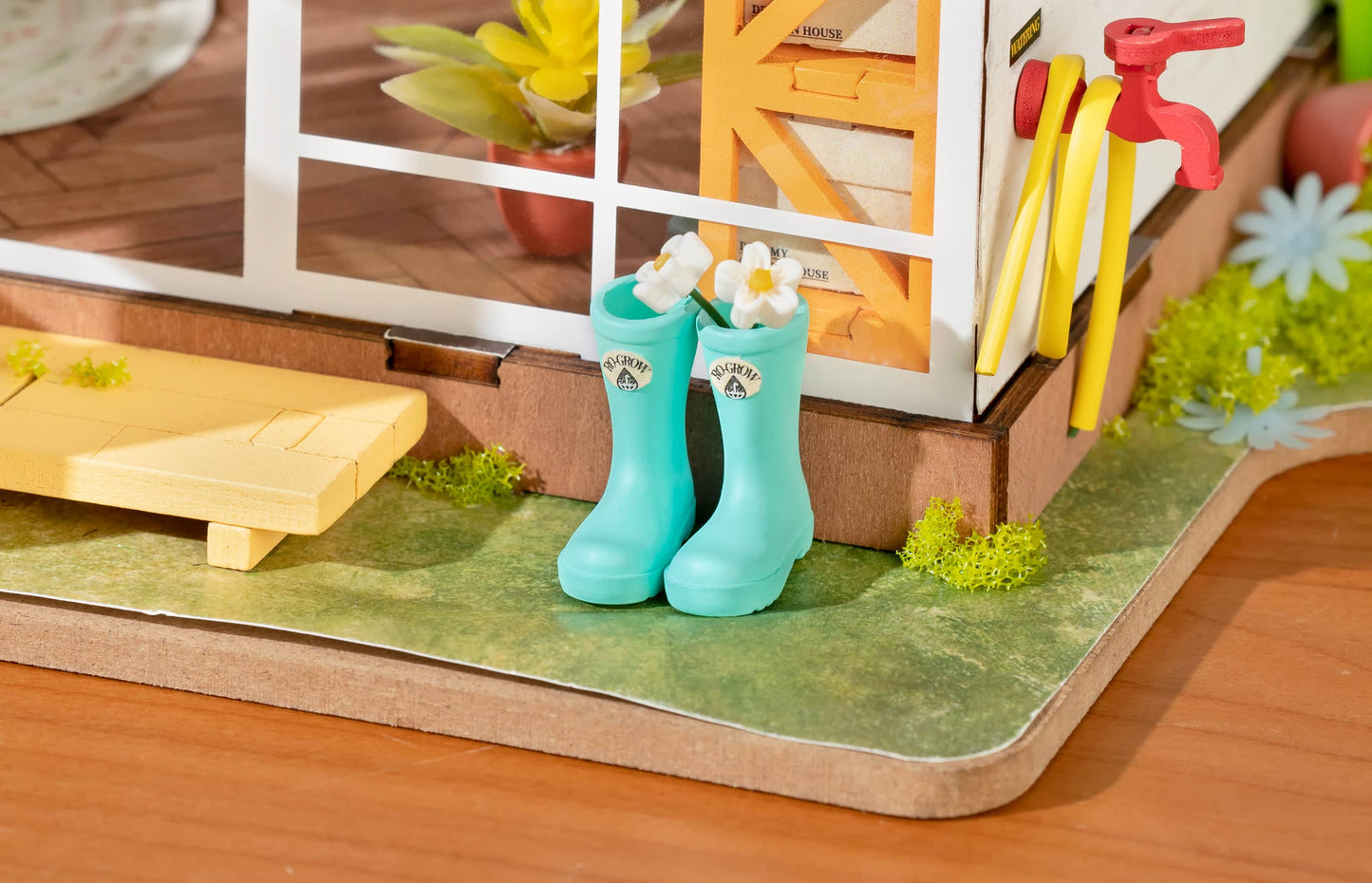 Hands Craft - DIY Miniature House Kit: Dreamy Garden House