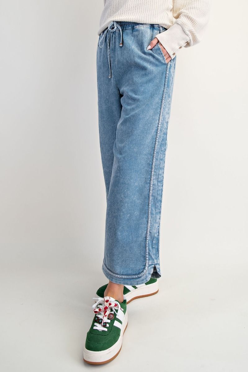 Mineral Washed Wide Leg Jean
