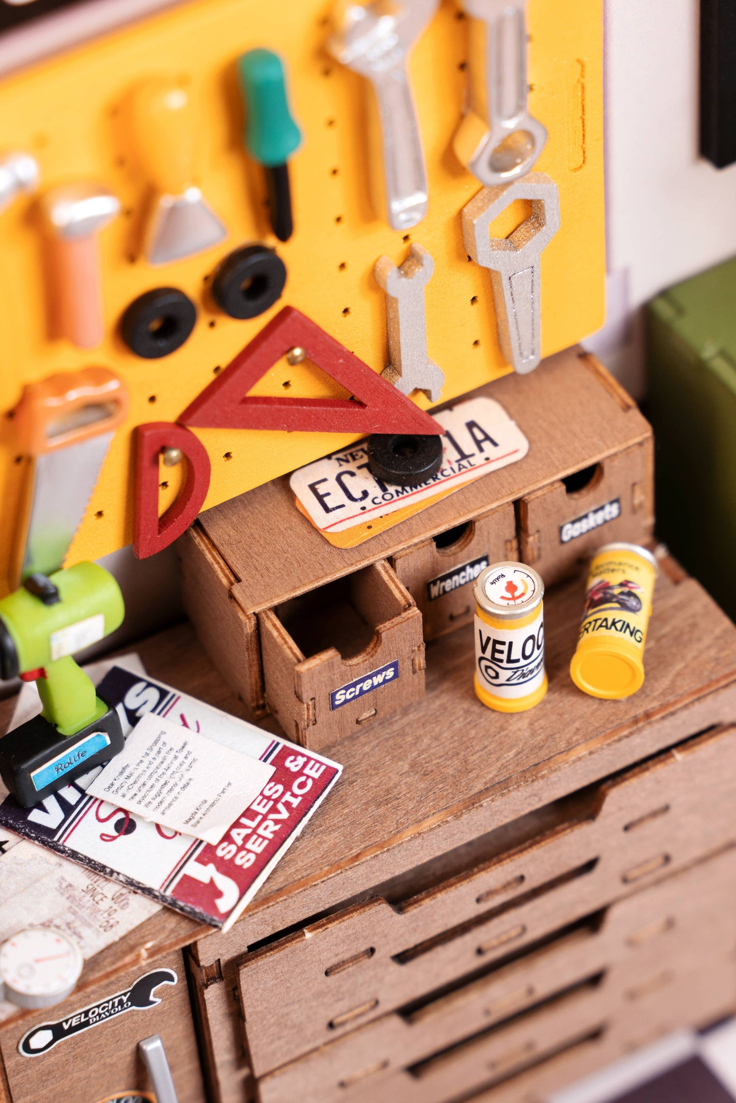 Hands Craft - DIY Miniature House Kit: Garage Workshop