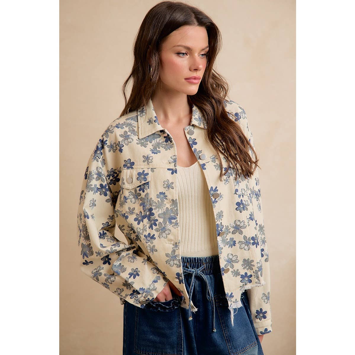 BiBi - WOMEN FLORAL CROPPED WASHED DENIM JACKET