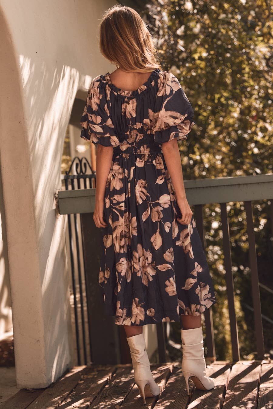 Oddi - Floral Printed Smocked Waist Midi Dress