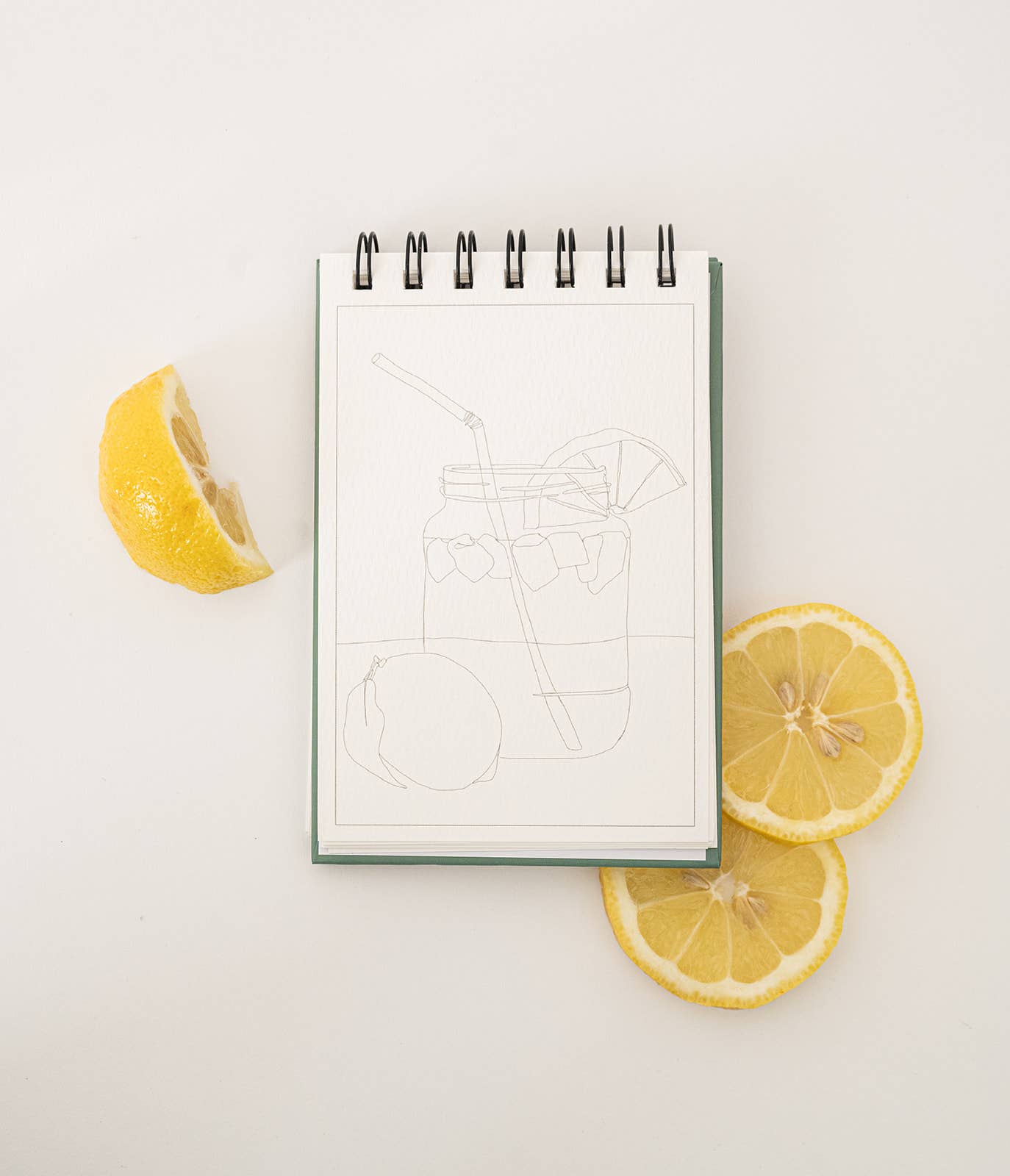 bailey rae studio - A little bit of summer - mini watercoloring book