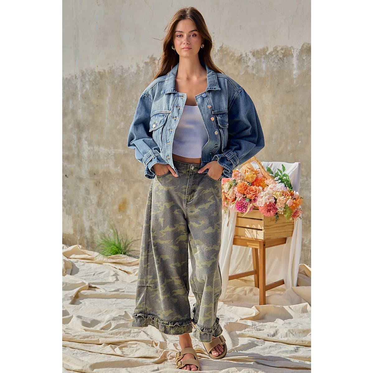 BiBi - RELAXED FIT VINTAGE WASH DENIM JACKET WITH POCKET