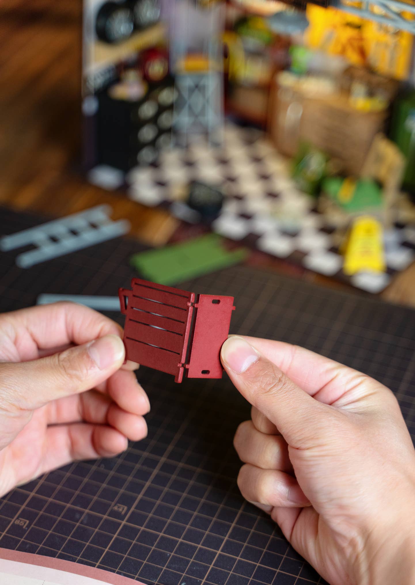 Hands Craft - DIY Miniature House Kit: Garage Workshop