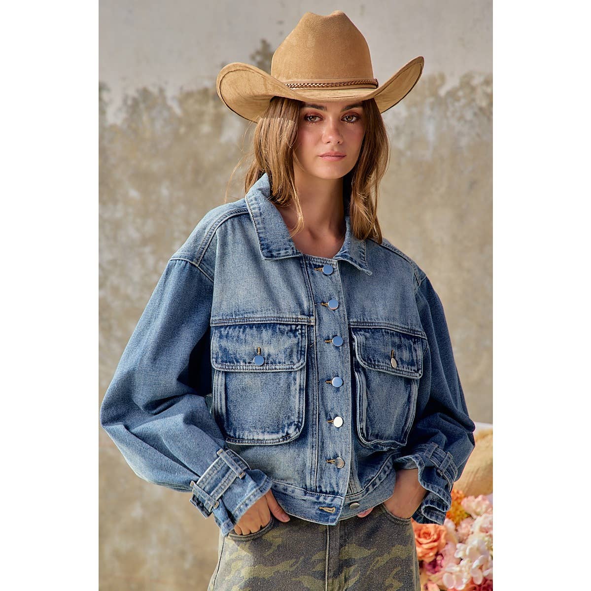 BiBi - RELAXED FIT VINTAGE WASH DENIM JACKET WITH POCKET