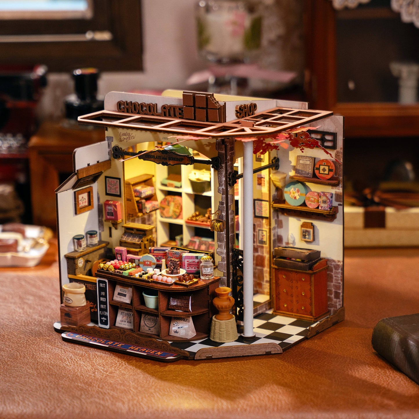 Hands Craft - DIY Miniature House Kit: Henry's Chocolate