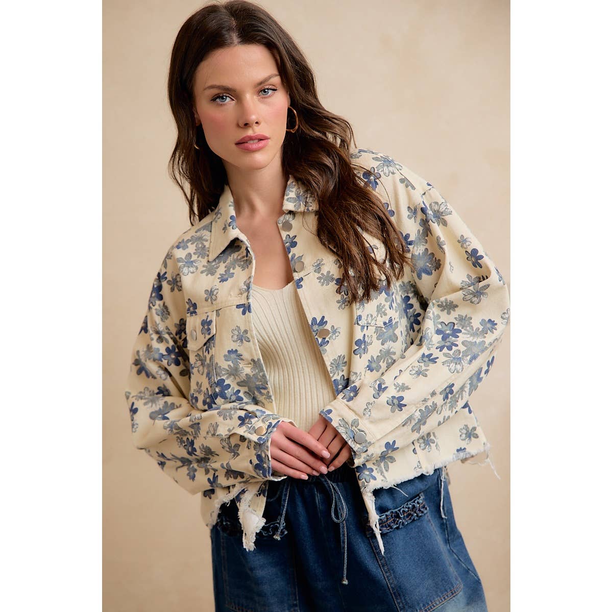 BiBi - WOMEN FLORAL CROPPED WASHED DENIM JACKET