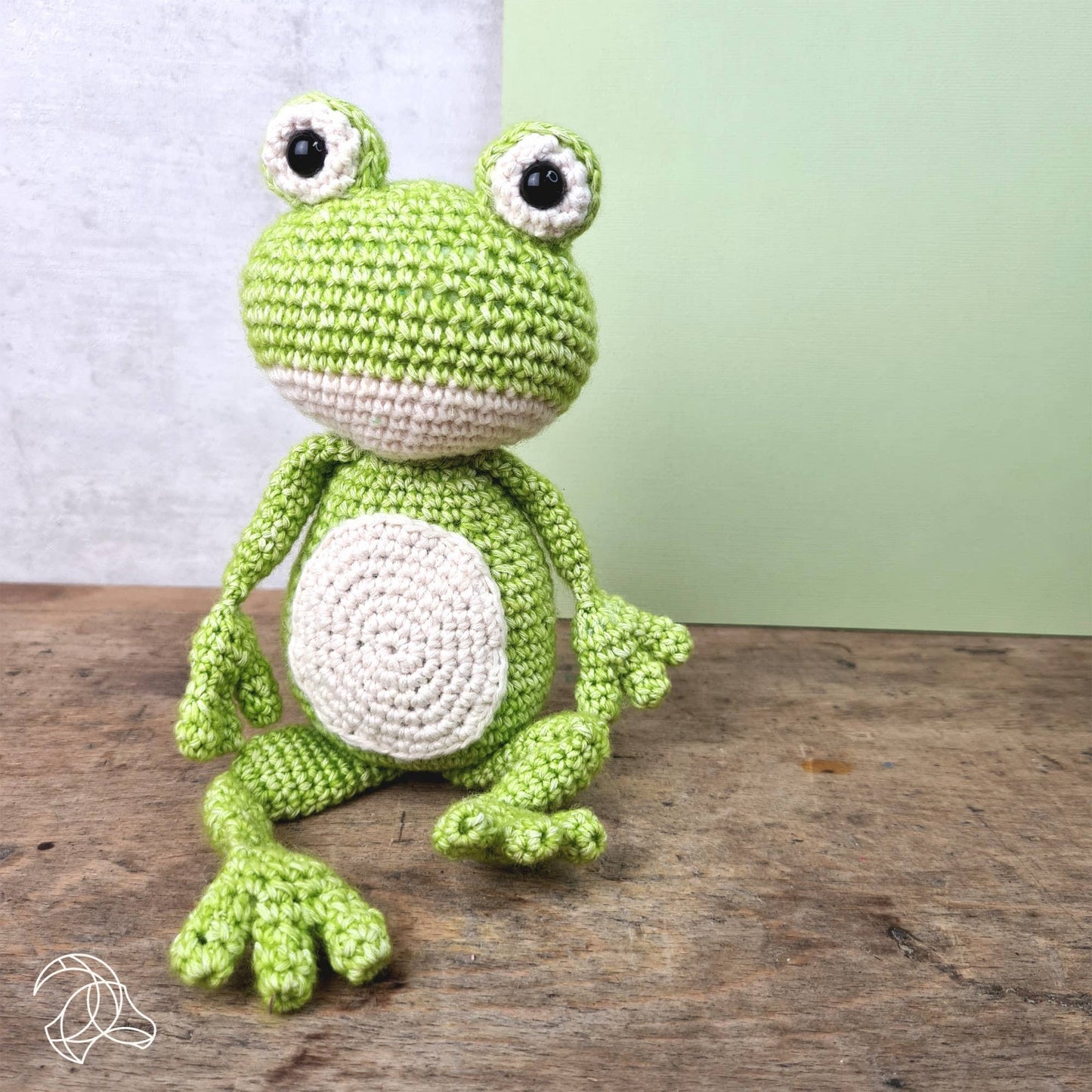 Hardicraft - DIY Crochet Kit - Vinny Frog
