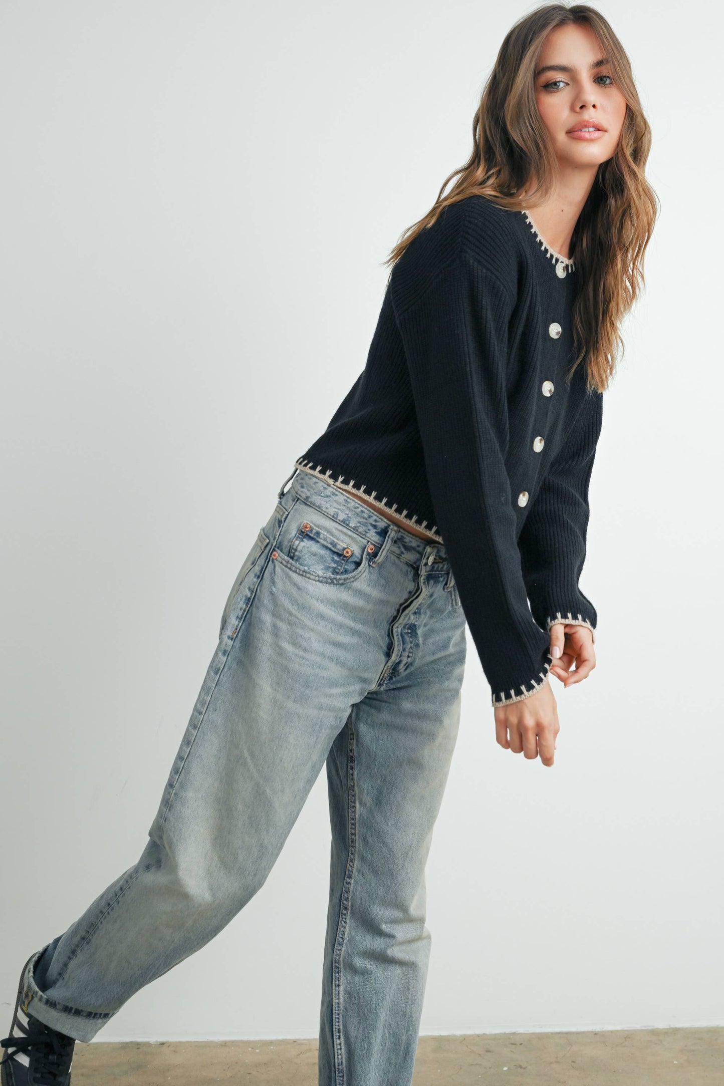 BUTTERMELON - Women's Crewneck Cardigan Sweater - BMC7526