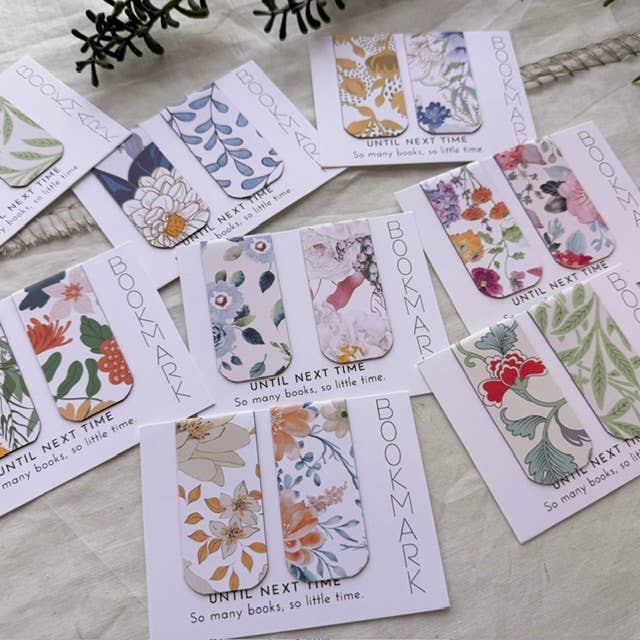 A House of Books - Magnet Bookmarks- Book Related Gifts