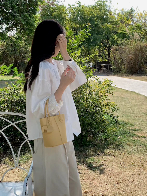 Pretty Persuasions - P25056 Small Tote/Crossbody Bag w/Matching Bag Charm
