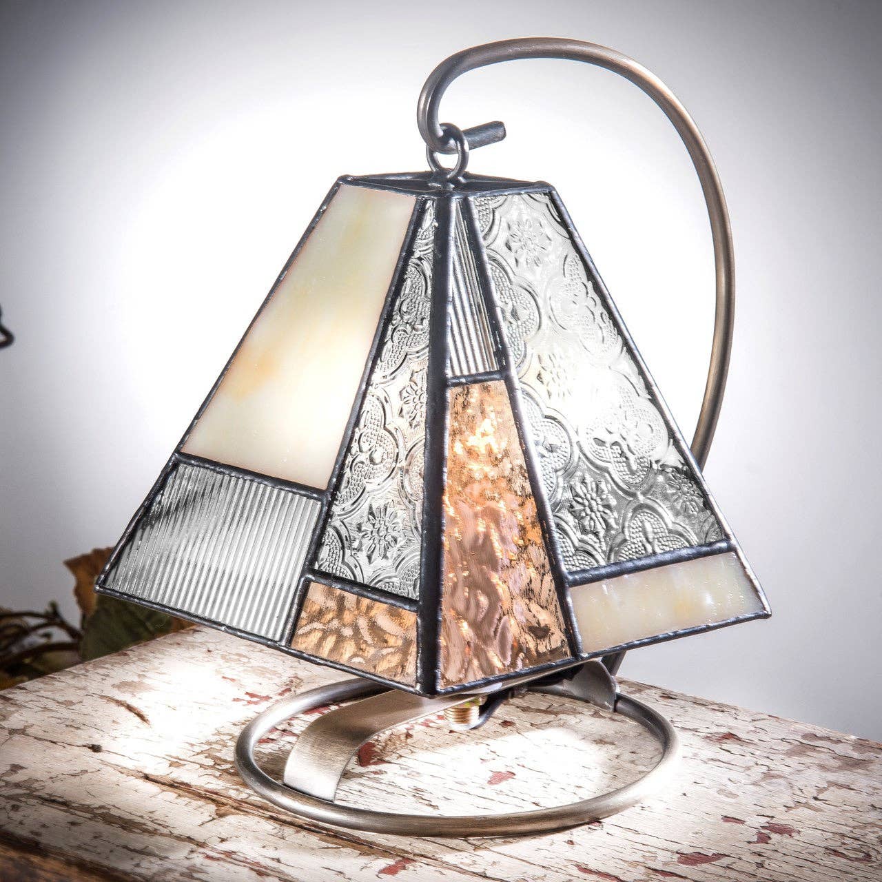 J Devlin Glass Art & Bert Anderson Collection - Lam 710-3 Peach, Ivory and Clear Textures Mini Lamp