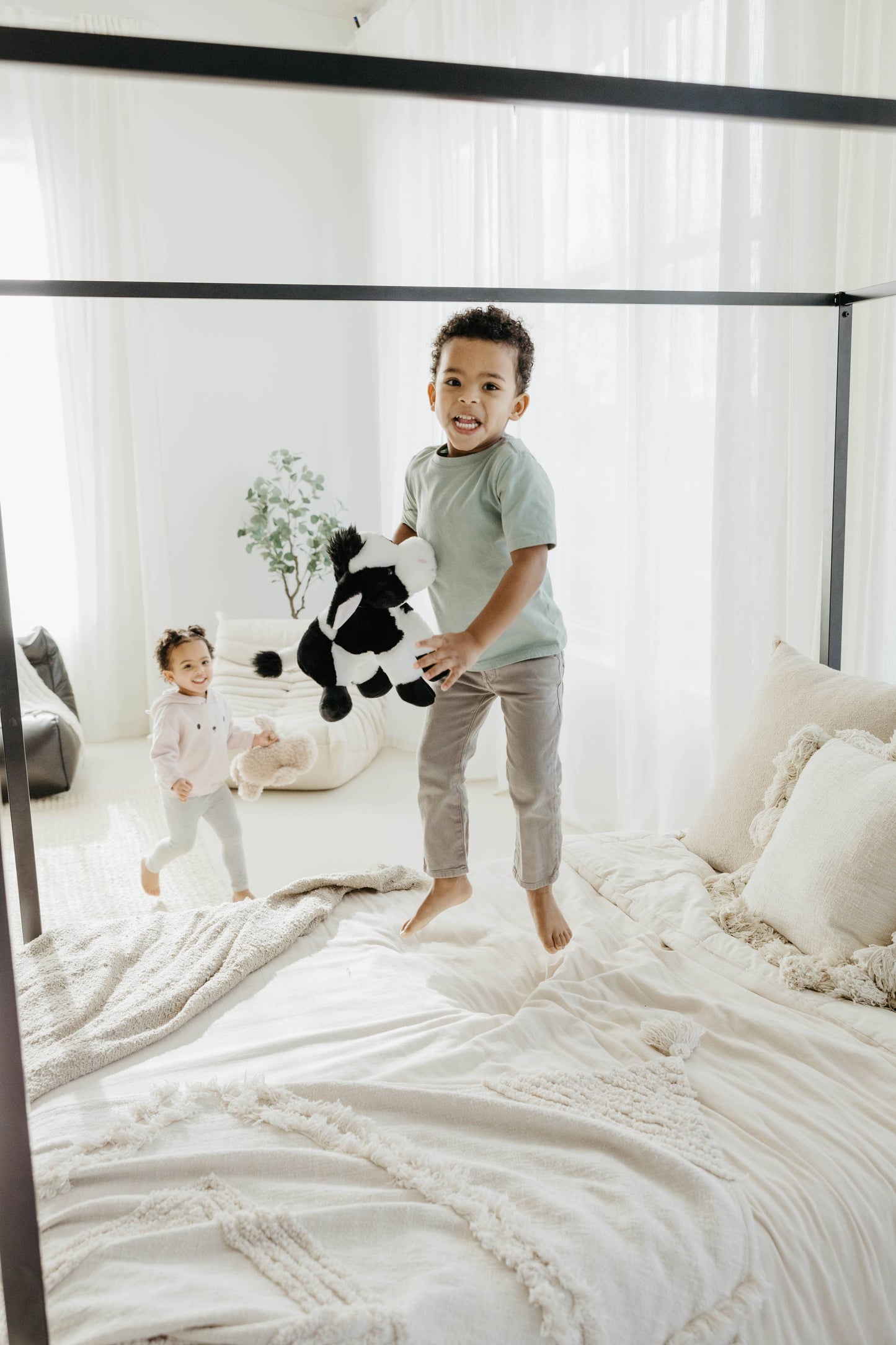 The Petting Zoo - 12" (28cm) Wild Onez Cow Farm/Barnyard Animal Stuffed plush