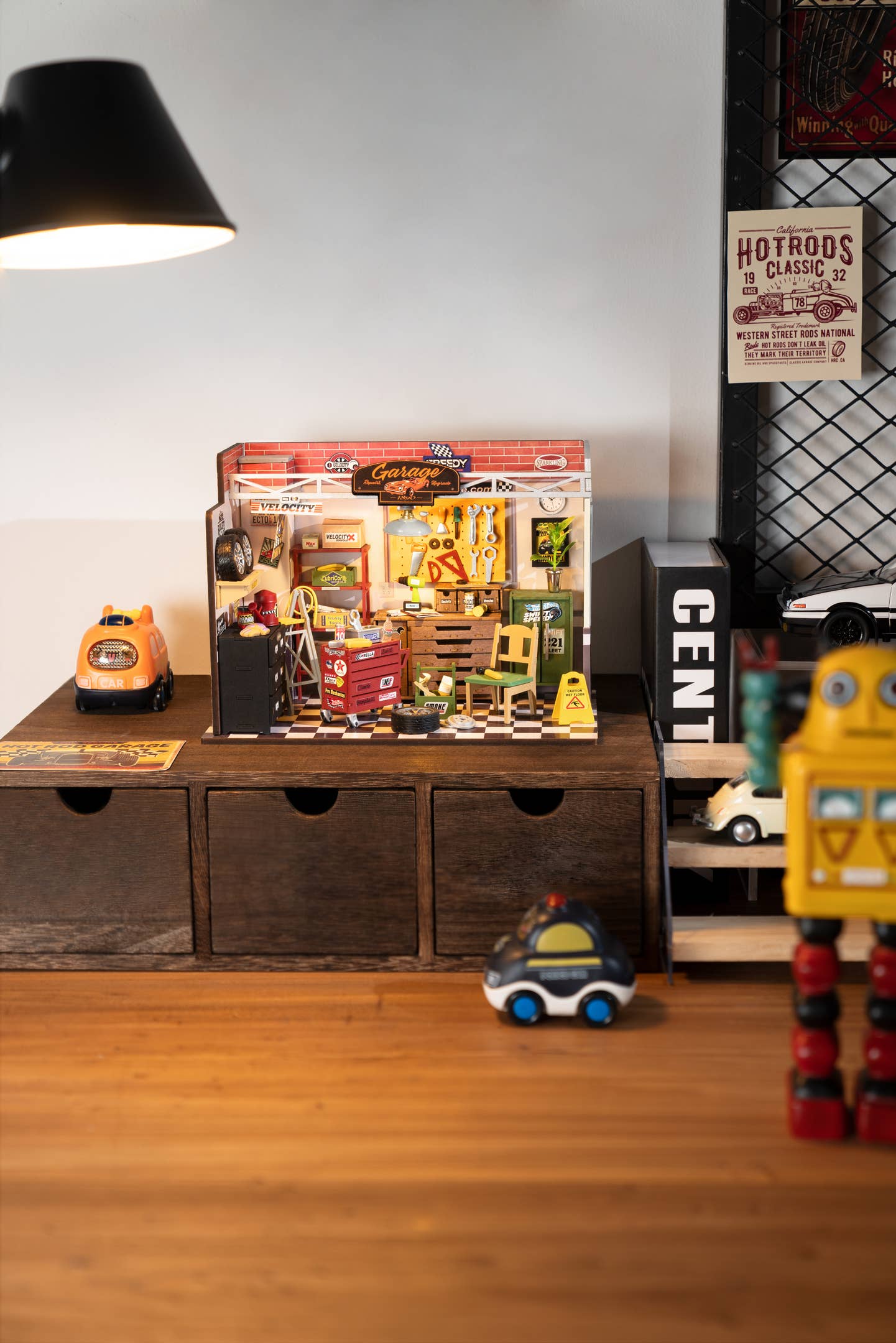 Hands Craft - DIY Miniature House Kit: Garage Workshop