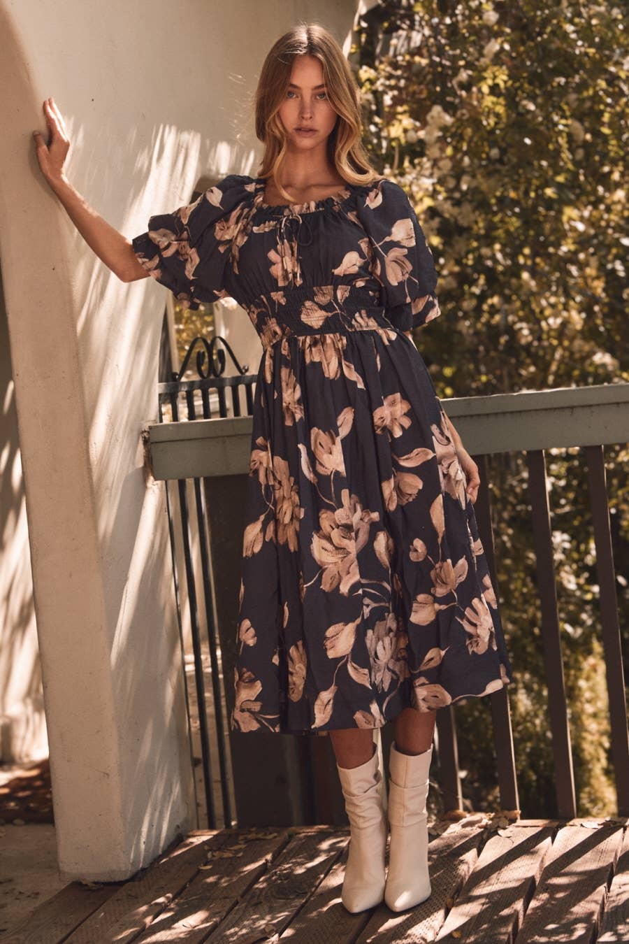Oddi - Floral Printed Smocked Waist Midi Dress