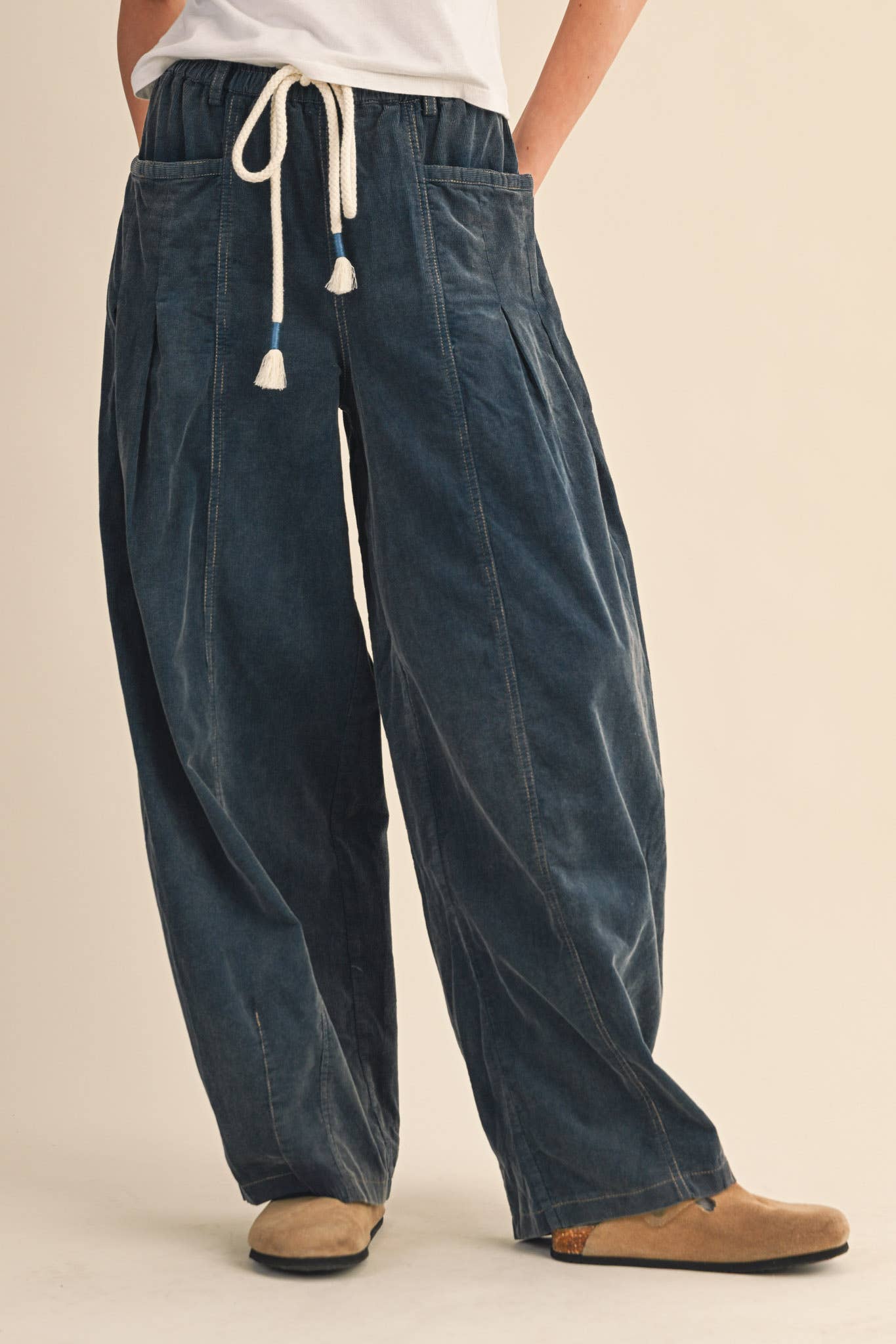 &MERCI - WASHED CORDUROY PLEATED BARREL PANTS MP4155