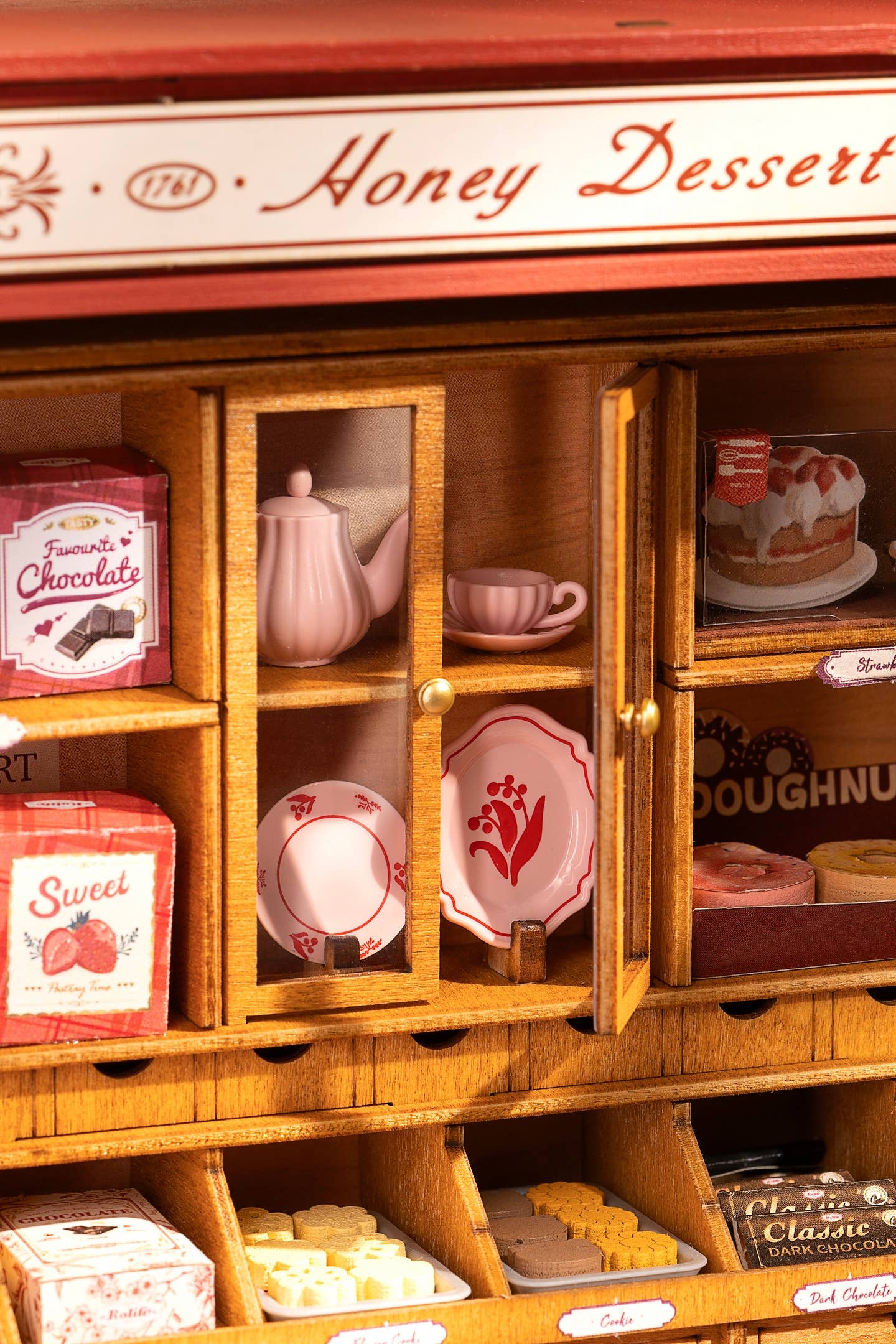 Hands Craft - DIY Miniature House Kit: Honey Dessert Talk